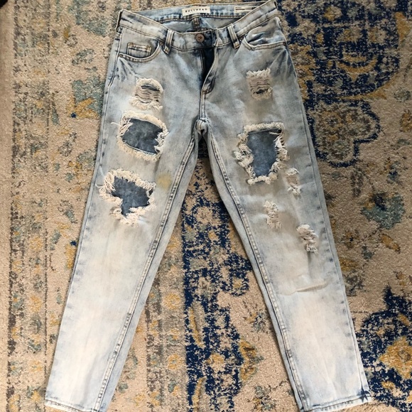 bullhead boyfriend cut jeans!! so cute! - Picture 1 of 4